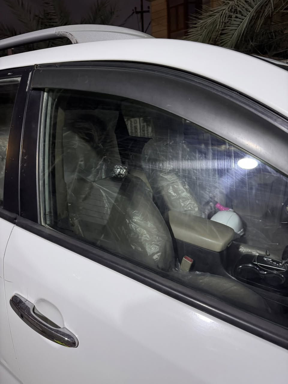 سورنتو خليجي ٢٠١٢
رقم بصره
فول مواصفات دبل بنوراما بصمة تشغيل عن بعد كشنات كهربائية بصمة أبواب 
سنوية مجددة  بأسمي فول مواصفات مكينة  فور ويل بلادي مامفتوح على وضع الشركة ٧ راكب نضيفه استخدام شخصي 
بيه فقط خيط تبخير ضعيف 
مكاني البصره 
السعر 130 للتفاصيل أكثر 
اتصل على ***********
