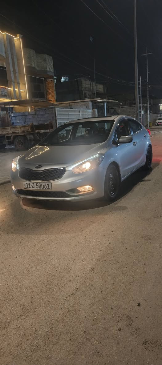 السلام عليكم سيراتو 2013 شكل 15 سياره فول مواصفات فتحه تحكمات ستيرت بصمه فول من الخير كير ومكينه وتبريد خير من الله تخم تايرات جدد السياره معروضه ب 115 وبيهه مجال رقم ***********
