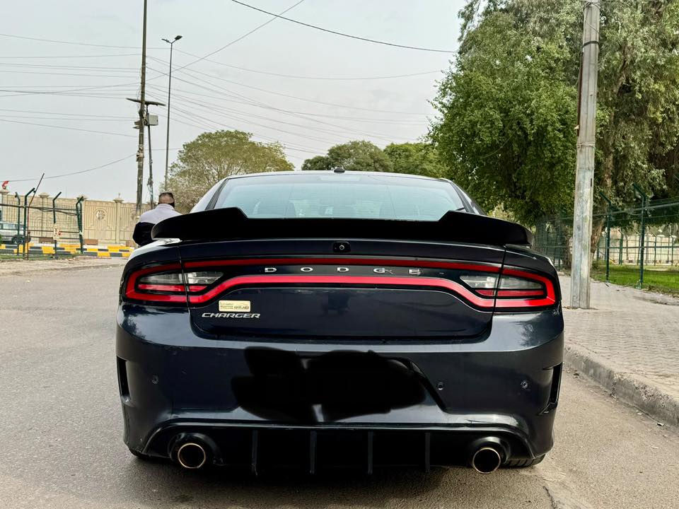 لسلام عليكم

جارجر موديل 2016 اس سكس تين  

لون مميز او رقم مشروع وطني تحويل ثاني يوم بشرط 

موصفات السياره:

شاشه 

تحكم ستيرن جهتين 

تشغيل عن بعد 

منظومة زنون عالي وناصي +بلاجكتور زنون  

 كت كامل  SRT  

كاميره دواره حساس خلفي 

كير 8 نمر طياره 

رادرات جانبيه 

كشن سايق كهرباء 

كزوزات  خلفيه SRT

دوسات او كت كامل +دعاميات SRT

محرك 6 سلندر 3600 

مكينه او كير او تبريد بلادي جديدات برغي ما مفتوح بيهن اطلع وين ما يعجبك او سياره ستوني مسوي حداديتها ناعمه حلوه سياره جاهزه عليها  برمجه ما شاء الله شك كاع سياره صفاحه حلوه تفيد الجناي جاهزه من كلشي 

سياره حادثه بسيط قطعتين من امريكا بدون دواخل

جاملغ امامي جهت السائق وباب السائق كفاله فقط ولباب الورة سايق بي فقط كلير بدون ظربة شرط او حوض او كلبه او عيب شرعي والضربه قويه فحص وين ما يعجبك 

 السعر 166وبيه مجال الشراي يتصل *********** العنوان بغداد الكرخ شارع حيفا
