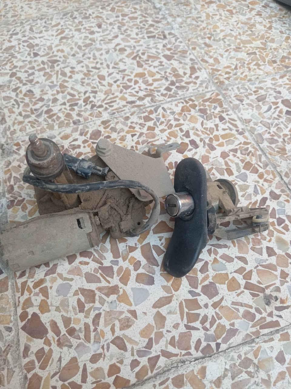 السلام عليكم بطاين استرا جنطه وماطور جام شرط شغال وقفل جنطه


**إذا كنت صاحب هذا الإعلان وتريد حذفه لأي سبب، رجاءا أرسل رسالة إلى الدعم الفني**