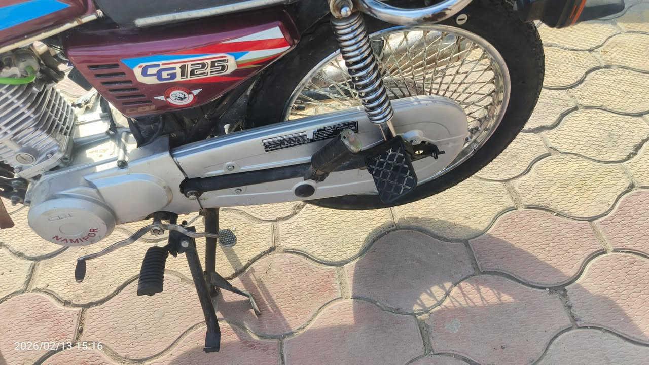 السلام عليكم من رخصه الادمن. تايكر 21 باكستاني دراجه كامله من الطول للطول كله جديد زنجيل دشالي باتري ضفيره كامله مكمله متذب عليها ربع صالنثه رياضي موديل 2011 اصليه دراجه جانت واكفه فتره وهسه دخن  رايدها 400 وبيها مجال مكاني بغداد العامرية ***********8
