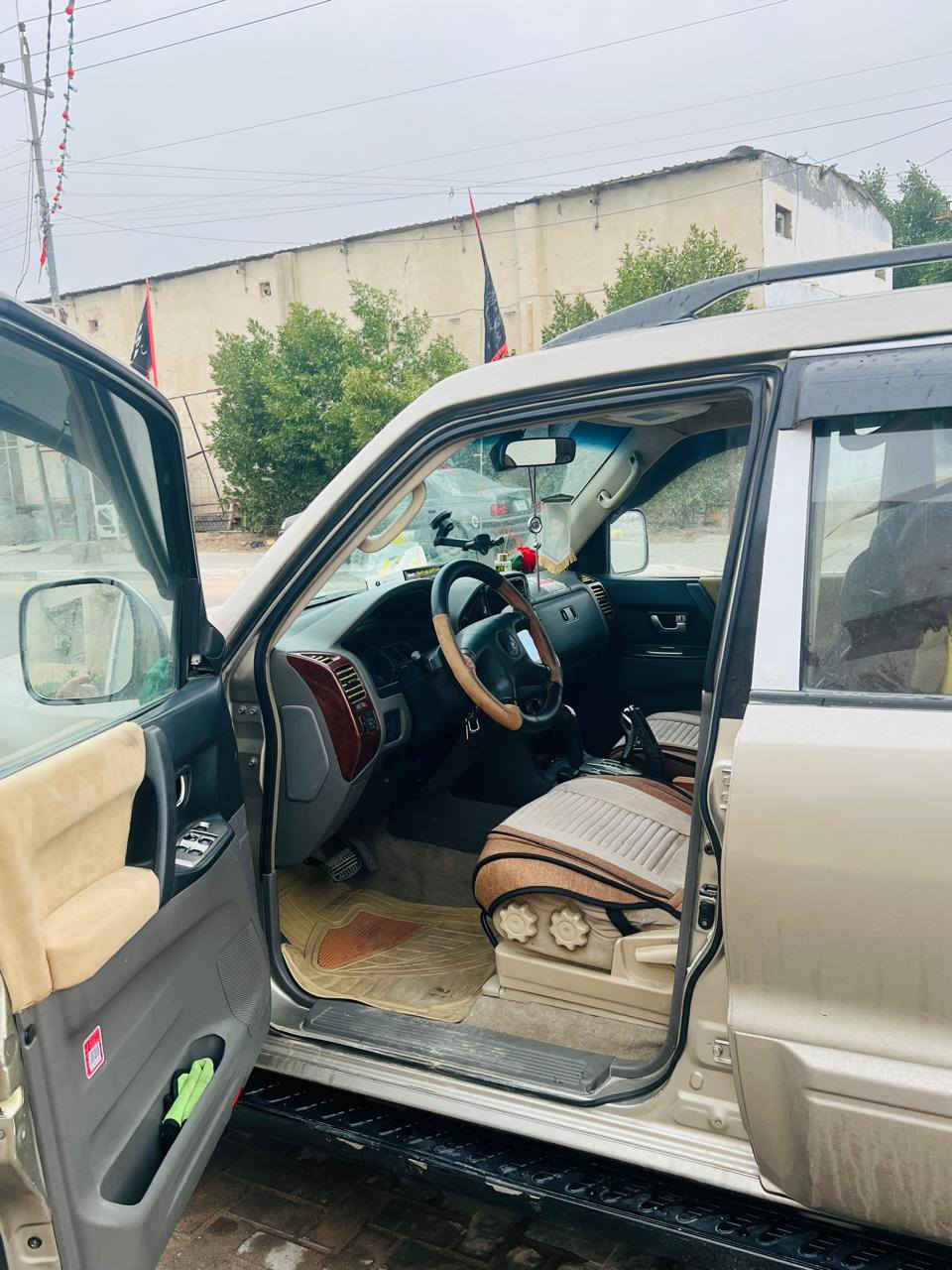 ١. سيارة مصبوغه عام ماعدى القماره بدون ضربه ولا معجون شرط الفحص
٢. مكينه 3000 بلاد مرغوب كفاله + كير كفاله فور ويل
٣. دواخل كله جديده وعلى لبلاد 7 راكب { كرسي الاخير قلابي }
٤. شاشه أندرويد + كامره دواره + سستم صوت
٥. تبريد وتدفئة 3 قطع
٦. حداديه نظيفه 90%
٧. منظومة زنون وكشافات جبلية + كهربائيات وتحكمات السياره كله بلاد
٨. تخم تايرات + ويل كب بلاد مع الاسبير
٩. منظومه بانزين كله كفاله وجديده

ملاحظه // سيارتي مال جناي وتعبان عليه كلش واحله من الصور بالواقع

{ السعر 95 ومجال كلش قليل + مراوس بصالون حسب القناعه }


**إذا كنت صاحب هذا الإعلان وتريد حذفه لأي سبب، رجاءا أرسل رسالة إلى الدعم الفني**