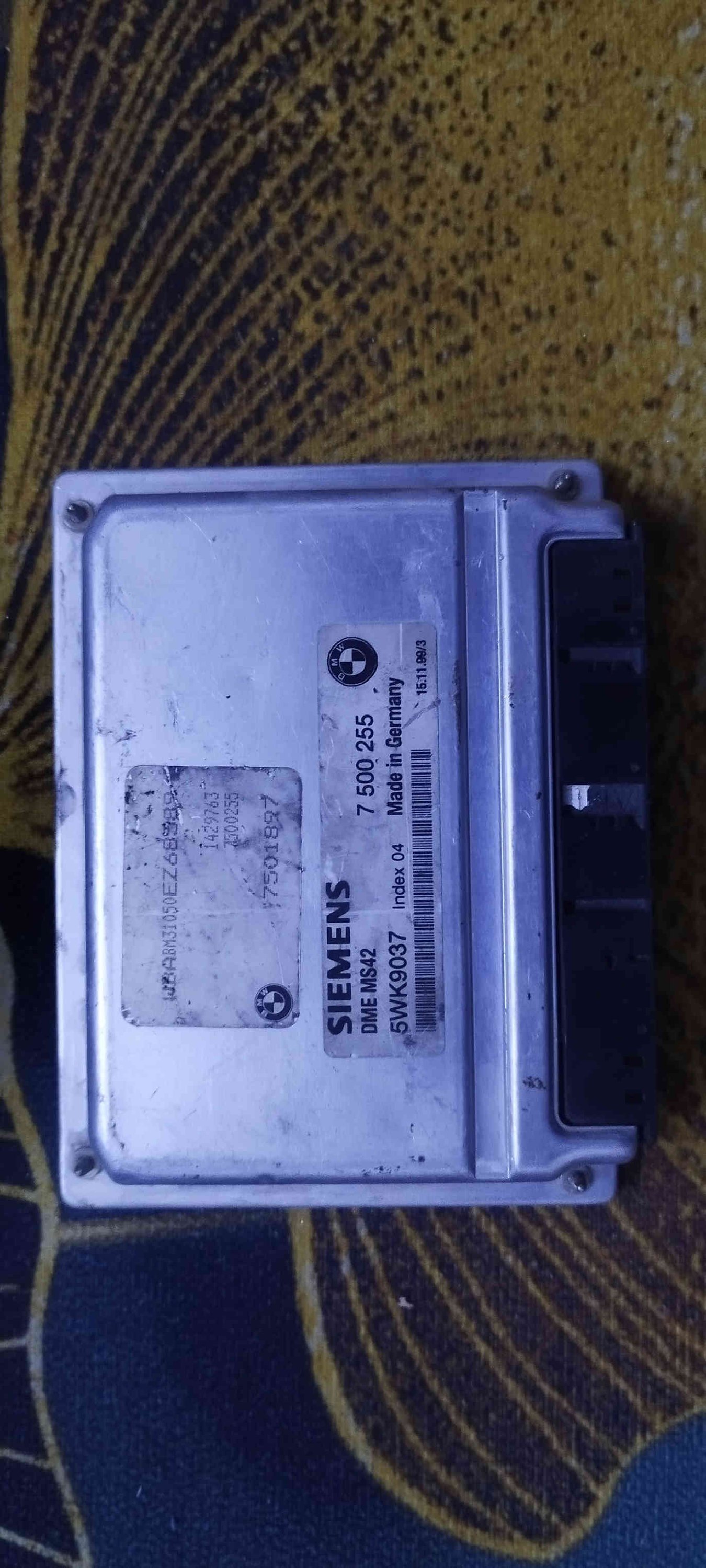 السلام علبكم عندي ذني الغراض للبيع
مري ام تحكم كهرباء واشاره بلظهر والبلمرايه سعر 60الف
زوج لايت اللماني واحد مكسر والثاني كلشي مابي وكله شغال ثنيهن ب40الف
دكت هو والجوك مال لايت الجوك مااعرف يشتغل او لا ب10الف
عقل دبل قانوس 28  25 محرر وبرمجه طلقات وفتح رون 80الف 
مكاني بغداد الدوره ***********
