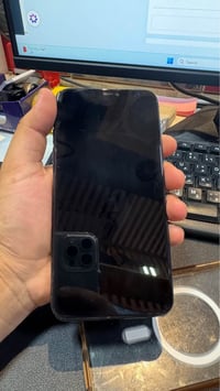 :  📱 للبيع iPhone 11 Pro Max  ✅ سعة: 256GB ✅ الجهاز شغال بكفاءة وما عل...
