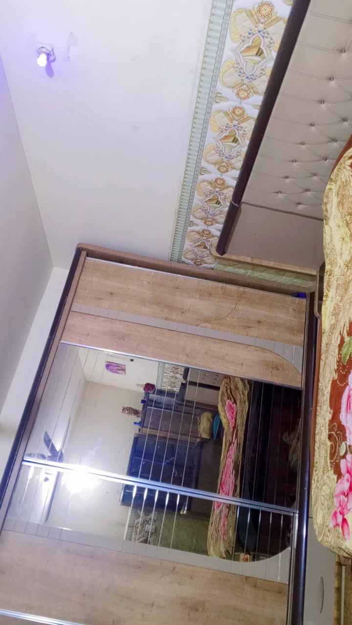 غرفه ضخمه وجبيره وجديده ب٥٥٠ 
وقاطع المنيوم ب٢٧٥


**إذا كنت صاحب هذا الإعلان وتريد حذفه لأي سبب، رجاءا أرسل رسالة إلى الدعم الفني**