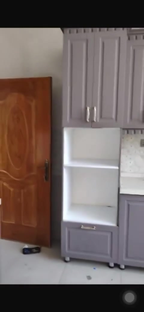 🏠 السلام عليكم
🔹 بيت للبيع في منطقة العامري ( مجمع الصحة)
       
📐 المساحة: 200 متر
🏡 طابق واحد
🛣️ عرض الشارع: 15 متر

✅ يحتوي على:
• غرفتي نوم
• هول داخلي
• استقبال
• مطبخ حار وبارد
• كاونتر

📞 للاستفسار والتفاصيل (‭0772 444 7062‬)
