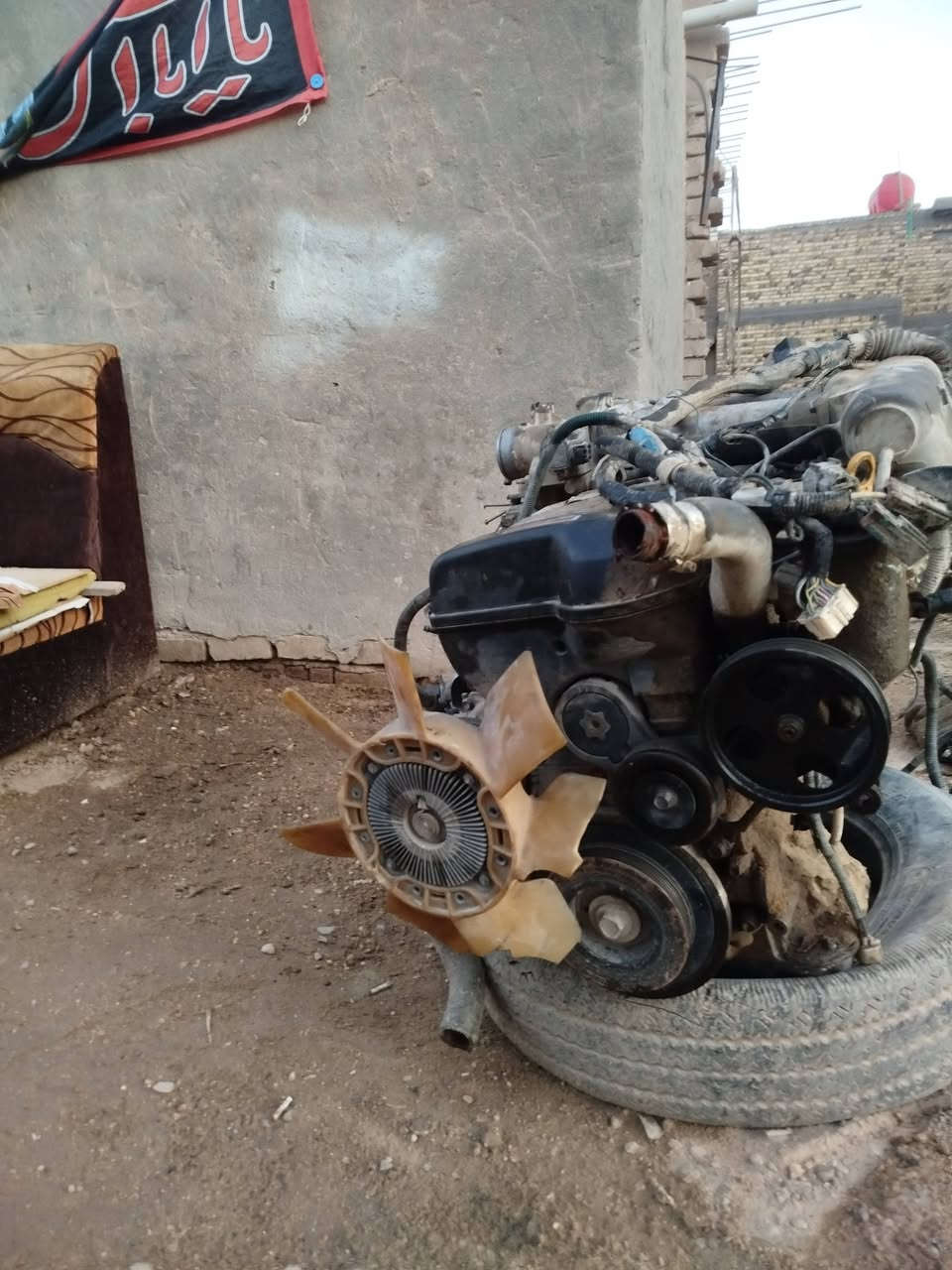 مكينه فيفيتي 2500سته سلندر كامله مو طابوكه كامله وياها كير مال نيسان للستفسار لاتصال على لرقم ***********
