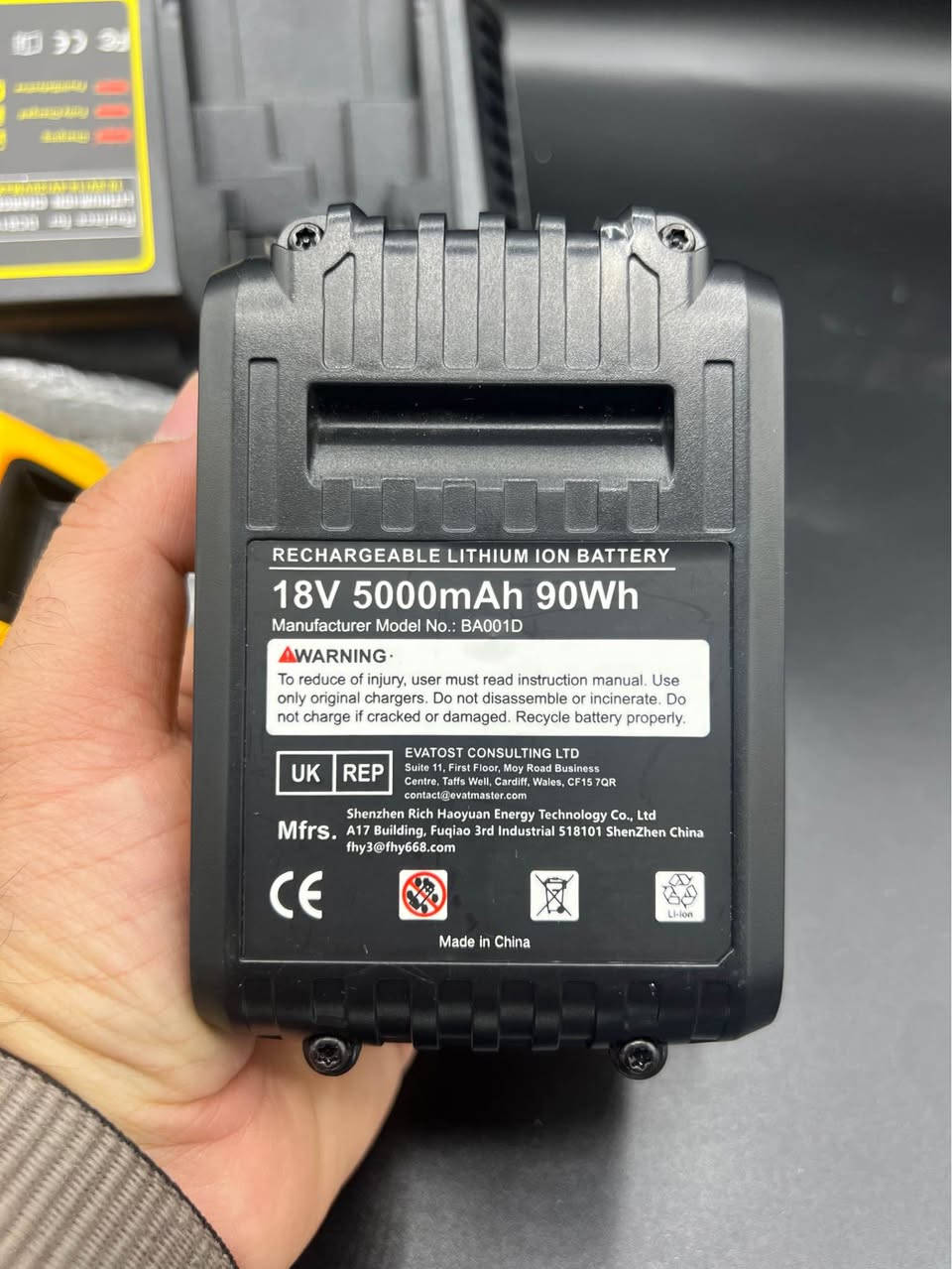 Battery & Charger Replacement for Dewalt
باتری و شەحن کەرەوە بۆ ئامێرەکانی دیوالت
لەگەل هەموو ئامێرەکانی دیوالت دەگونجێت ١٨ ڤۆلت و ٢٠ ڤۆلت
هێزی باتریەکان ٥ امپێرە
ئۆرجنال نیە ماستەرکۆپیەو کوالیتی زۆر باشە ١٠ خانەو BMS 5S گەورەی لەسەرە 
نرخی هەمووی بەیەکەوە 59 هەزار رانية, السليمانية


**إذا كنت صاحب هذا الإعلان وتريد حذفه لأي سبب، رجاءا أرسل رسالة إلى الدعم الفني**