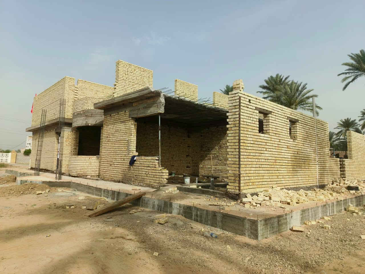 السلام عليكم 
خلفة بناء درجه اولى 
متفرغ اي استفسار 
الاتصال ***********
يوجد وتساب
