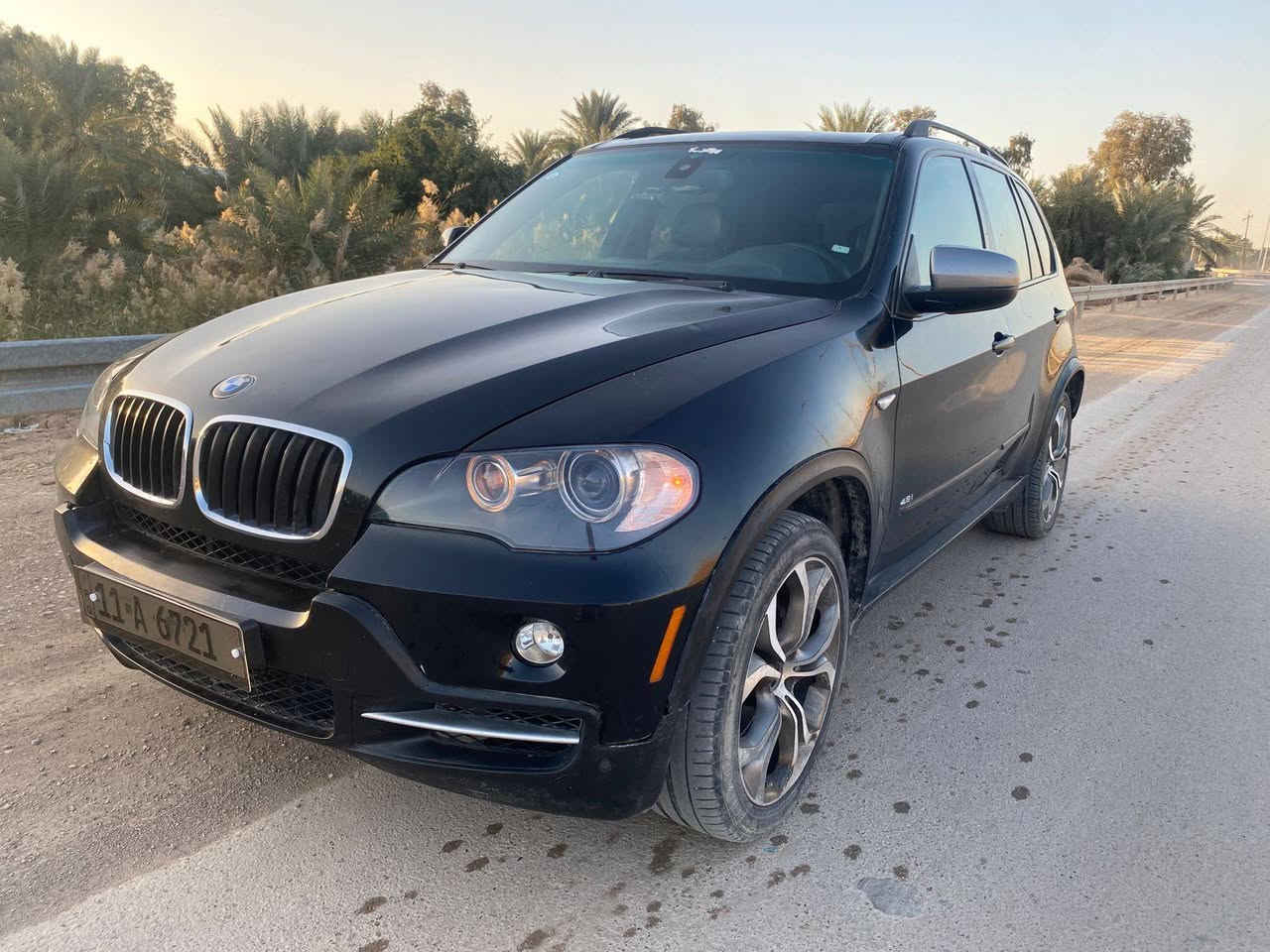 سياره BMW x5 2009 مكينه 48 8سلندر سياره كفاله من الحادث فقط رش بابين اثر شخوط وجاملغ امامي مبدل كير مكينه مكفوله رقم بغداد انكليزي بسمي السعر ١٢٥ وبيها مجال عنواني واسط كوت الرقم *********** ***********
