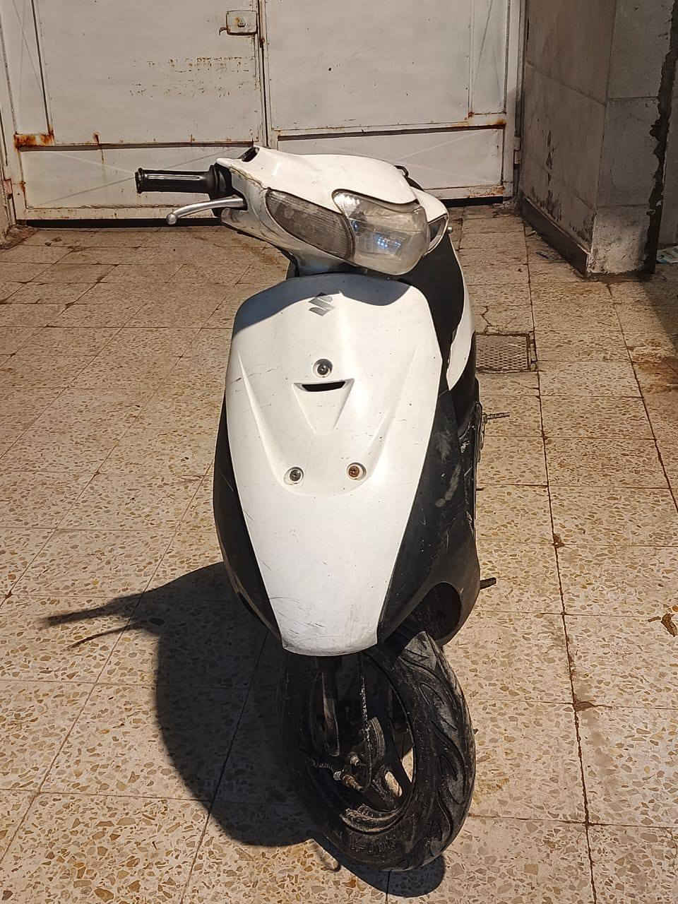 السلام عليكم ساسوكي لبيع 60👉
نضيفة لبيع مكينتها حيل ناعمة سعر 225 وبي مجال حك جيتك🌹
مكان الخالص 👉رقم ***********
