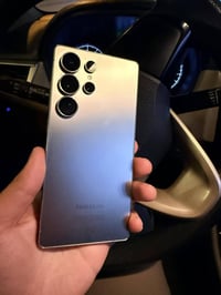 S25 الترا للبيع  ذاكره 256 الجهاز نضيف جدا و استخدام قليل و بعده بل ضم...