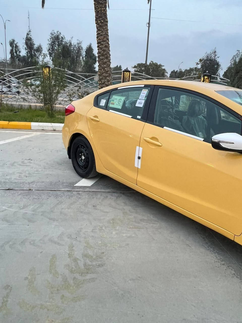 السلام عليكم فورتي 2015 وارد امريكي ضرره جامرلغ امامي فقط بدون داخل كير مكينه جدد سياره مابيه اي نقص تبريد صدر امامي خلفي جديد السعر 100وبيه مجال لاستفسار *********** مكانك ديالى بعقوبه
