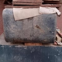 تانكي كاز عدد 2 واحد 600 لتر والثاني 300 لتر  رقم صاحب التانكيات 07714...