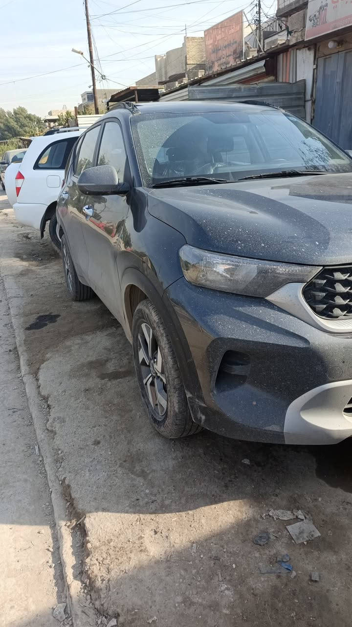 السلام عليكم للبيع كيا سونيت ٢٠٢٤ زيرو معارظ باركود استلامهه حادث موظح سياره جازه وتمشي كلشي مابيهه حتى ايبراك مطاك بغداد بسمي سياره فول كامره فتحه اشاره بل مري ويل كب حساسات قفل ١٣٥ ورقه *********** كراده شارع ٤٢
