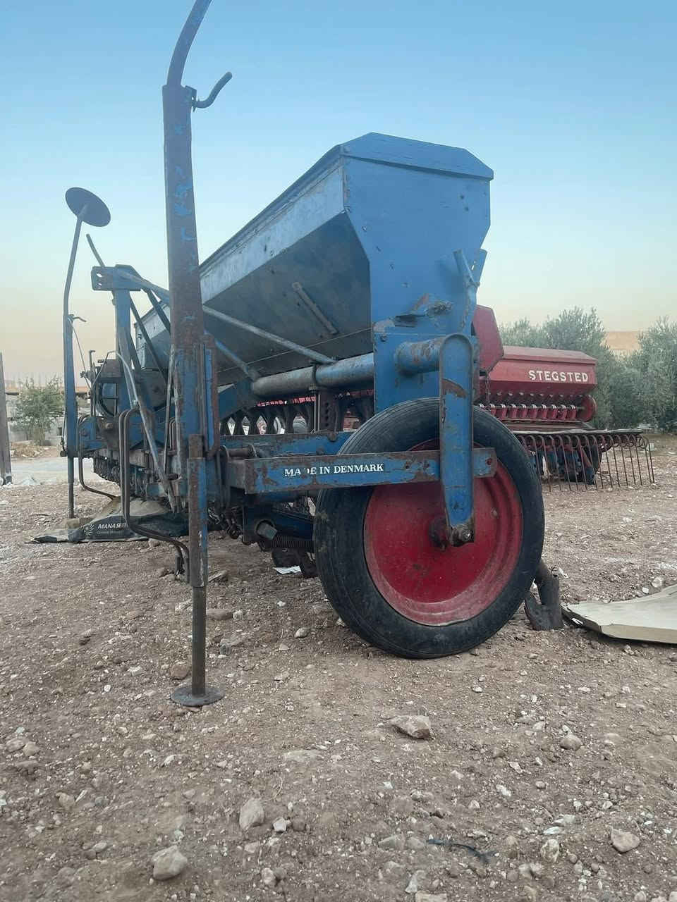 � بذارات قمح ممتازة — موسم حصاد ناجح يبدأ من هنا! 🌾
✅ جودة عالية ومناسبة لجميع أنواع الأراضي
✅ إنتاج غزير ومتين
✅ سعر منافس وجودة لا تضاهى

📦 احجز بذارتك الآن وكن من المزارعين الأوائل لجني أفضل محصول 🌱
📞 للتواصل: [0796303917 موقع الرمثا

✨


**إذا كنت صاحب هذا الإعلان وتريد حذفه لأي سبب، رجاءا أرسل رسالة إلى الدعم الفني**
