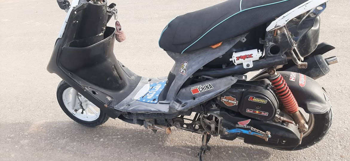 سلام عليكم
ماكس عدله (حربيه)
للبيع دراجه كله شغاله
سلف هندر لايت بك لايت هورن دبلات شغاله ضفيره جديده كله فيش المكينه ناعمه 55 مفتوحه مكفوله من سرقه وتنقيص وتبخير  
دراجه ابيعه عل هاي حطيه حربيه بدون كفراتتت بدون كفرات 
سعره ٤٠٠ وبيه مجال 
مكاني عفك للاتصال  ***********
