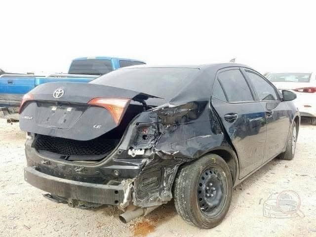 سلام عليكم من رخصت الاادمن 
كورلا موديل 19حادثه مثل ما موضح ب الصور فقط جاملغ خلفي السعر 150$  وبيها مجال ***********
