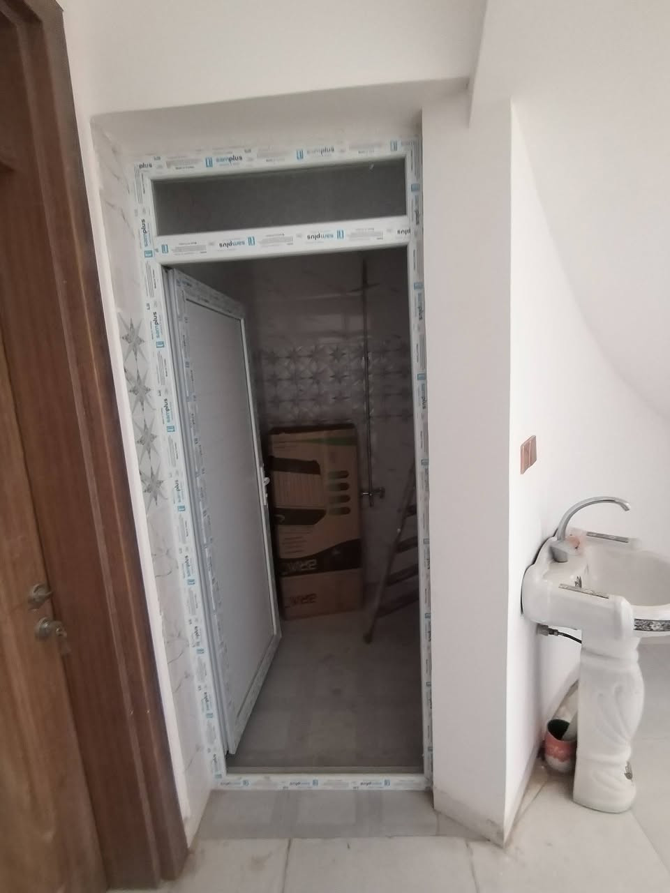 بيت للبيع حي دوانم المعمل ١٢٠ متر قاط واحد
متكون من غرفتين وباقي التفاصيل البيت بعد صفر
السعر مناسب
الا ستفسار ***********
