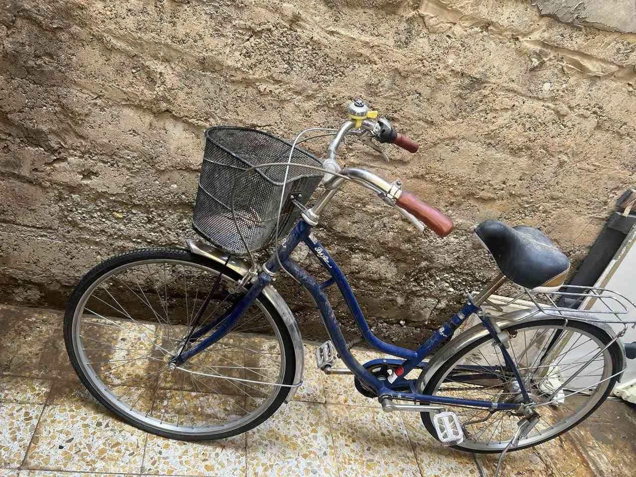 بايسكل حجم كبير سعر 80
حجم 26 لو 28 
كركوك حي البعث


**إذا كنت صاحب هذا الإعلان وتريد حذفه لأي سبب، رجاءا أرسل رسالة إلى الدعم الفني**