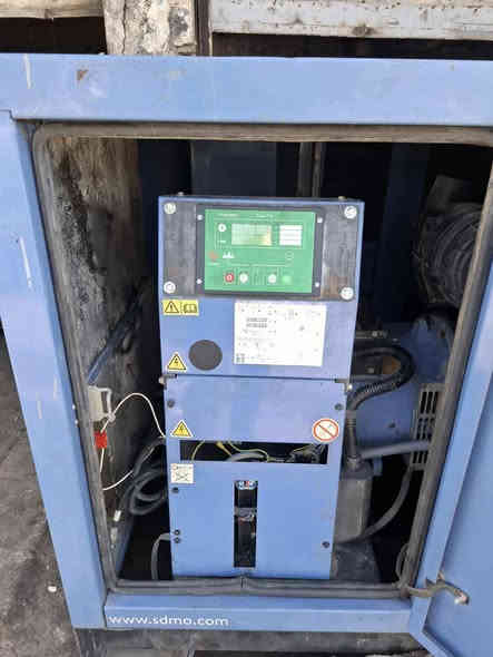 مولد بيركنز ٤ بستم ٢٢ كيفي انكليزي ٤٠٤ شرط شركة 
مكان موصل 
السعر ٢٨$
***********
*********** موصل
