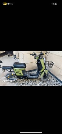 دراجه كهربائيه R9 بيها 4سرع تمشي ك حد اعلى 70 كيلو حقيقي  مكاني بغداد ...
