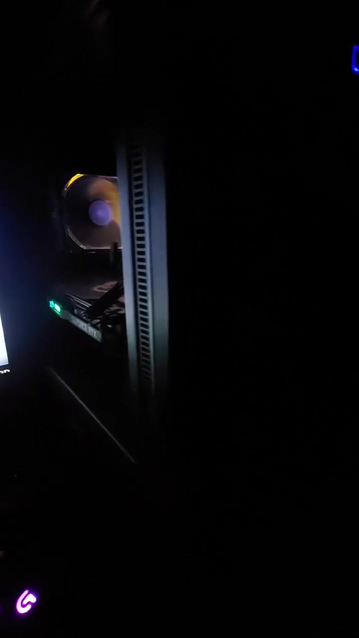 سلام عليكم 
حاسبة مرتبة براندات
وا المواصفات الكرت ما مفتوح ولا مرة 
gpu: 2070 msi gaming x
cpu: i5 10400 f
ram: tforce 2x8 16gb-3200hz
Nvme: 500gb lexar
ssd: 256 hikvision
mb: msi b460 mag tomahawk
psu: ثيرمالتك 550
cpu cooler:  Deep cool
case: matrexx 55
المواصفات كدامك وا بيه مجال
رقم 
***********
بغداد ابو دشير 
سعر 790
