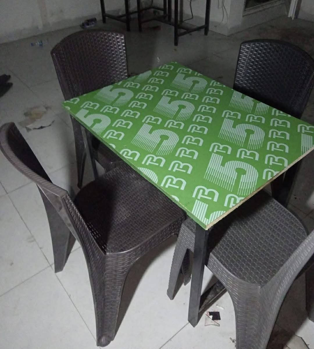 غراض نظيفه للبيع


**إذا كنت صاحب هذا الإعلان وتريد حذفه لأي سبب، رجاءا أرسل رسالة إلى الدعم الفني**