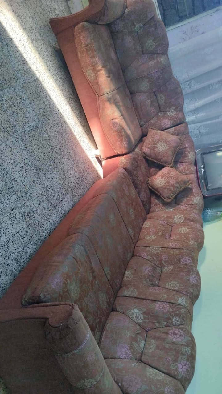 اغراض للبيع مبرده السعر 45 بس يعوزه ماطور طخم سعرو 125 المكنسه 40 بيهم مجال عنوان موصل


**إذا كنت صاحب هذا الإعلان وتريد حذفه لأي سبب، رجاءا أرسل رسالة إلى الدعم الفني**