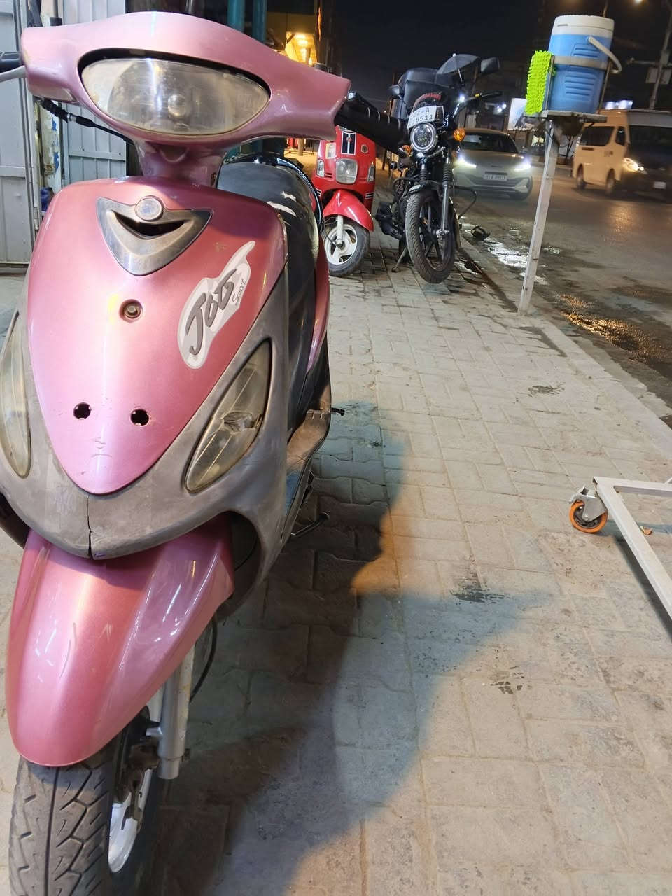 السلام عليكم درجه ماكس منغولي للبيع او مروس السعر 280 وبيه مجال مكانه مدينه الصدر ***********
