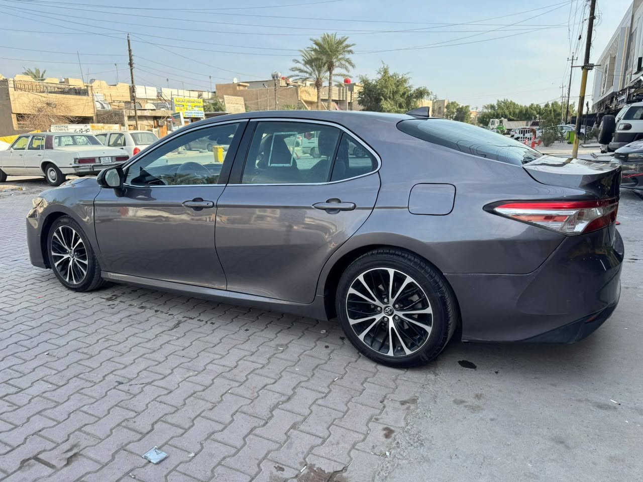 تيوتا كامري LE 2019
رقم بغداد تحويل مباشر باسمي
عداد المسافه : 98 الف mill
حجم المحرك : 4 سلندر 2500
الضرر : جاملغ امامي وخلفي وصبغ بين البابين نفس الصفحه يعني صفحه السائق بيها صبغ 
المواصفات LE .. 
شاشه كار بلي - كامره خلفيه 
ويل كب - تحكمات ستيرن - أنظمة قياده 
كرسي سائق كهرباء - لايت زينون 
حساس ضغط الإطارات 
رادار امامي مانع تصادم
شادلها تخم تاير جديد وباتري 
(( السعر147 ورقه )) للاستفسار الاتصال 📞 
***********
