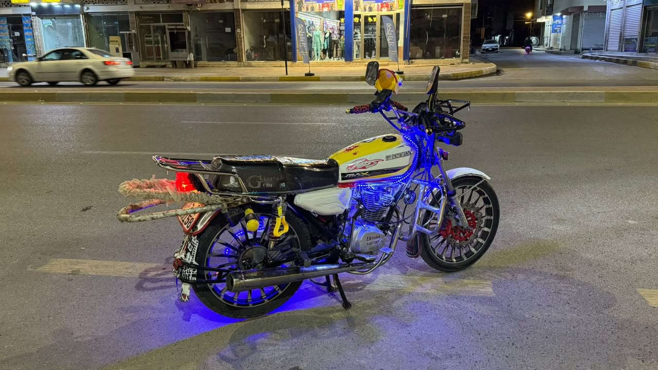 السلام عليكم 
دراجه ايراني موديل 23 محدثه 24 مسجله ومجمبزه لوحه وسنويه جدد تحويل ثاني يوم  مكانها الرمادي التاميم السعر خاص او الاستفسار على هذا الرقم ***********
