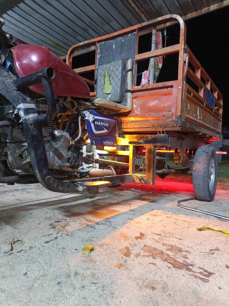للبيع كلك 
دايوان مكانها لزبيديه 
550 بيها مجال 
باقي التفاصيل خاص او اتصال ***********
