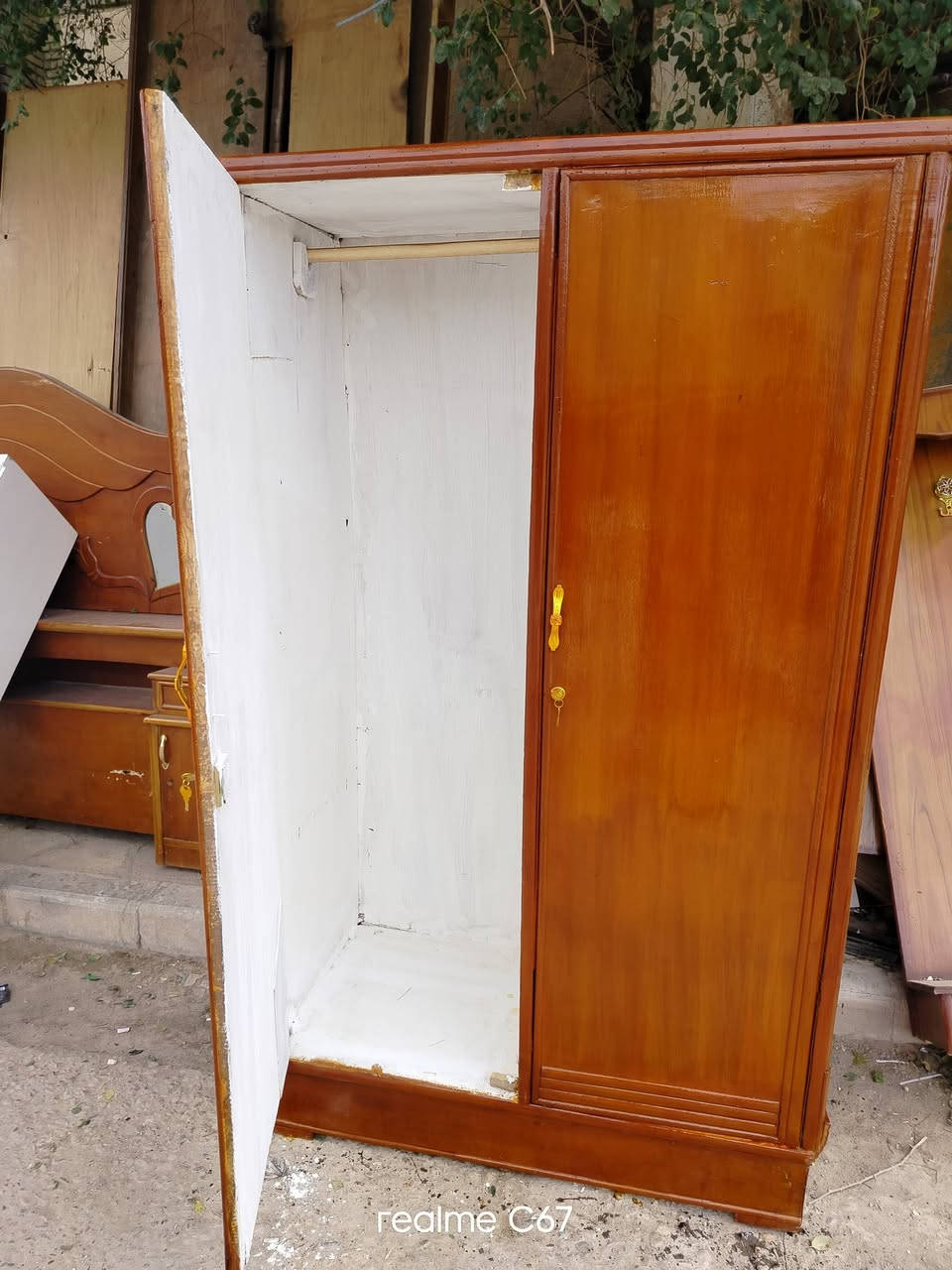 كنتور ابو بابين السعر 90الف للتواصل العماره حي النداء ***********
