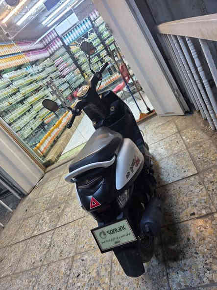 سلام عليكم دراجه لبيع دراجه بوليسي صيني موديل 2023 دراجه بعدهي جديده سرعتها. 120 السعر 700 وبيه مجال المكان بغداد التاجي للإستفسار الاتصال ***********
