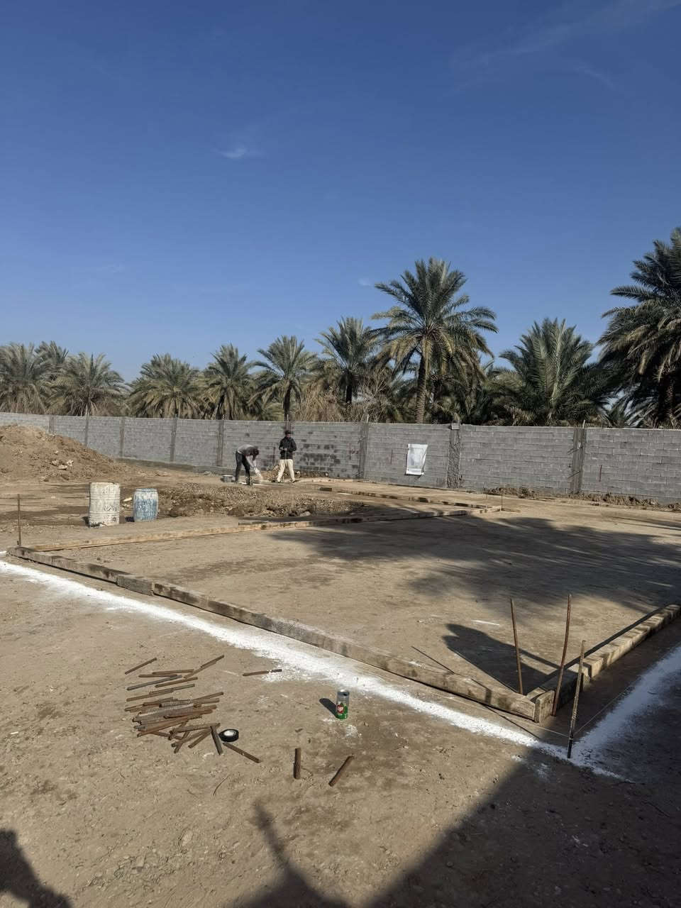 جانب من الأعمال المنفذة:
 • فرش وحدل طبقات السبيس مع ضبط المناسيب بدقة
 • تثبيت وزن صبة النظافة حسب المخططات
 • تثبيت وزن الرفت وضمان الاستواء التام
🔹 العمل بدقة عالية
🔹 الالتزام بالمناسيب الهندسية
🔹 خبرة عملية بالمواقع
*********** م امير
