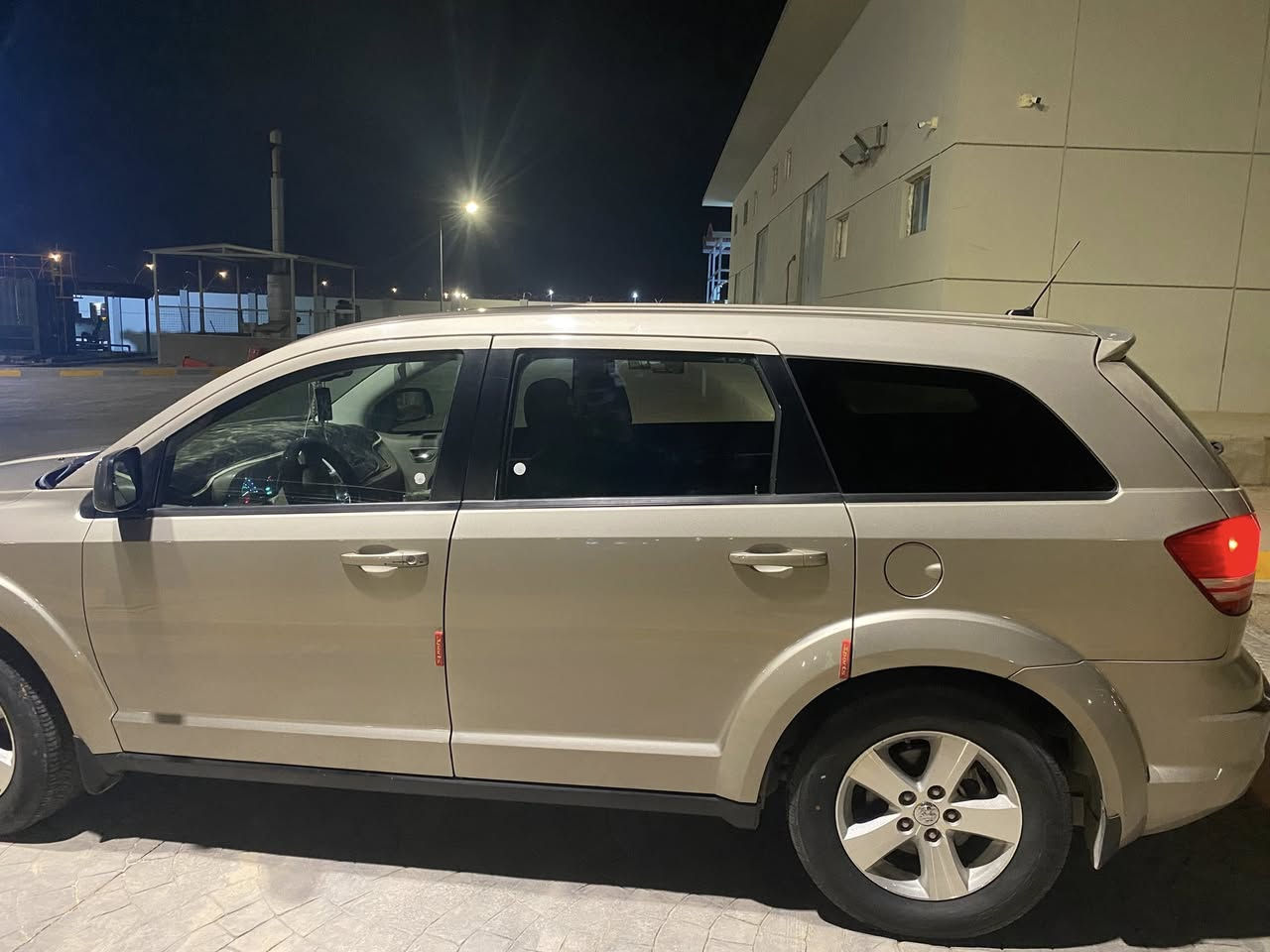 جورني sxt 2009 محرك3500 خمسه راكب تبريد قطعه واحده حادثه تبديل بونيد نفس الون كير صدر ومحرك خير من الله العداد مسافه 90 الف  وقابل لزياده السياره وضع الشركه حيل جديده السعر 105 موقع السياره حديثه الانبار


**إذا كنت صاحب هذا الإعلان وتريد حذفه لأي سبب، رجاءا أرسل رسالة إلى الدعم الفني**