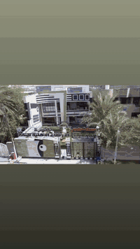 ( البيت للبيع ) مؤجر مدرسة اهلية ثانوية للبنات في الصباح ومؤجر معهد للتدريس في المساء مساحة البيت 368متر طابو ملك صرف العنوان بغداد العبيدي شارع العام خلف جامع العبيدي للمراجعه والأستفسار مع الحاج حازم الشمري ابو رسول حصرآ البيت بناء حديث يحتوي على 12 قاعة للتدريس البيت ثلاث طوابق  اذا ممكن بس اليشتري يتصلل
*********** موقع تجاري 
......
