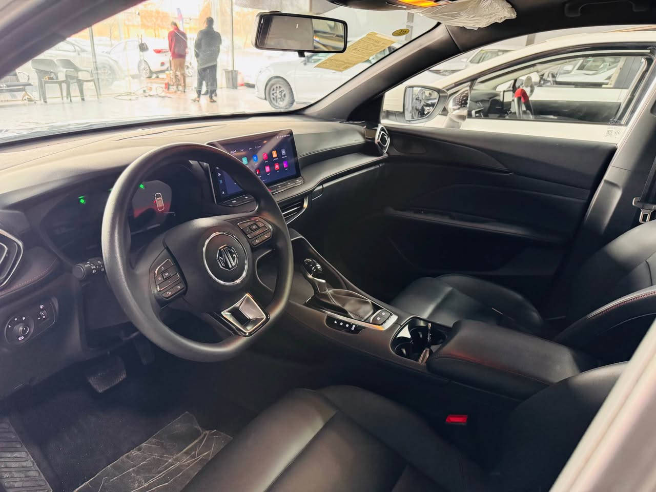 ئێم جی  MG GT 2025 Sport
تەنها.9.هەزار رۆشتووە.بى سبوخ.بى تعديل
فول مواصفات.بەصمة.سلاید.برێك کارەبایی.
شاشەو كاميرا.ئاوێنە شەفت. کوشین جلد.
لايت زينۆن.شاشە بیلادی ئەکتیڤ.سعر🔥.116$
مكان : أربيل.   ١٠٠ متری معرض تۆپ کارس 
  . موبایل .*********** أربيل, العراق
