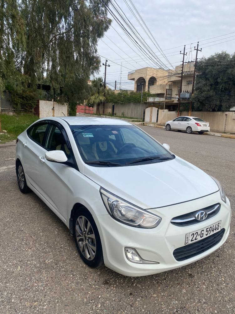 السلام عليكم
اكسنت مضلع موديل 2017
وأرد خليجي المحرك 1600
الكير دوش تحكمات ستيرن الجامات كهربائي
رقم أربيل جديد سنويه باسمي وهزه جديده 
كاربون بانزين ⛽ شرط التحويل 
ماشيا 210 
 بدون ظرر 
السعر 118$ وبيها مجال بسيط 
العنوان موصل
تليفون كورك ***********
تليفون اسيا ***********
