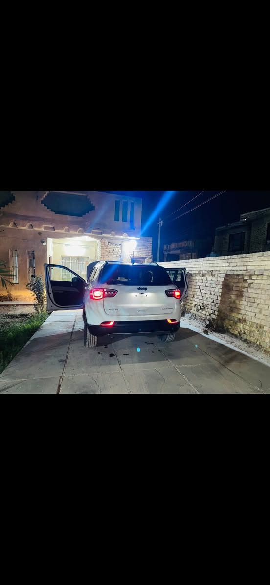 السلام عليكم
جيب كومباس 

 ٢٠٢٤

LIMITED

دخول جديد كتاب شهداء

ماشيه ٣٠ الف 

حادثه فقط بنيد ودعاميه والبنيد بارد وصبغ والدعاميه نفسه فقط 

رقم فحص مؤقت

داخل اوف وايت واسود جلد 

تحكم كراسي كهرباء 

تدفئه + تبريد 

السعر ١٧٥وبيه مجال 

مكان السياره :ذي قار 

الاتصال او الاستسفار الرقم +964 783 091 7244

متواجد ع الخاص ❤️


**إذا كنت صاحب هذا الإعلان وتريد حذفه لأي سبب، رجاءا أرسل رسالة إلى الدعم الفني**