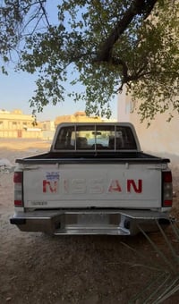 ورحمه الله 🌹  للبيع بيكب نيسان دبل قماره   ابيع على حادثها  حجم المكين...