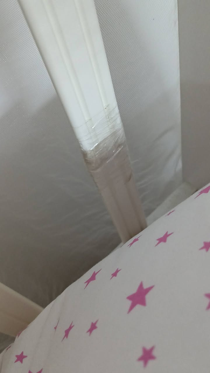 مرحبا  عندي هذا السرير امانه الله مامستخدم هوايه ولاتنام بي بنتي
من دااشده بس انكسرت هاي القطعه ومابيها تأثير ابد 
اريده ب٦٥ويه الدوشك من غير المصدات


**إذا كنت صاحب هذا الإعلان وتريد حذفه لأي سبب، رجاءا أرسل رسالة إلى الدعم الفني**