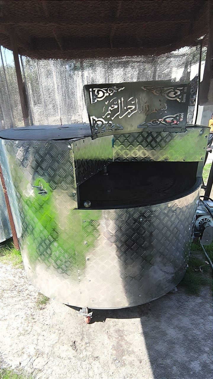 سلام عليكم مكلف بل نشر فرن كهربائي للبيع سعر 12 ورقه رقم صاحب الفرن ***********
