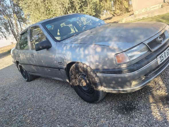 السلام عليكم
اوبل فكترا 20 بدون ضربه وصبغ وخياس 
موديل 95 باسمي سنويه لل29 رقم انگليزي 
سياره كل كهربائياته شغاله جوم الجدام كهرباء الامري كهرباء 
بوب كلهن سنتر 
محرك وگير شرط السعر 43 وبيه مجال واذا اكو سياره زينه انطي فرق ***********
