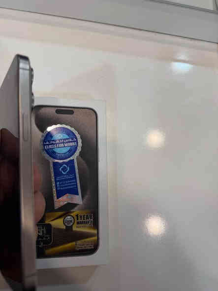 السلام عليكم 
ايفون 15 برو ماكس 
ذاكره 256 تك شريه
شرق اوسط
نضافه 100/100
بطاريه 85
السعر 1100وبيه مجال 
***********
مكاني العماره عمارة
