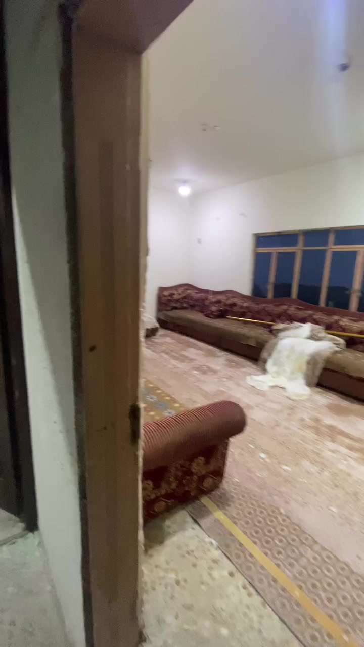 السلام عليكم اخوان هاذ شغلي كدامكم طلس وصبغ  الي يحتاج صباغ يتصل علي ***********
