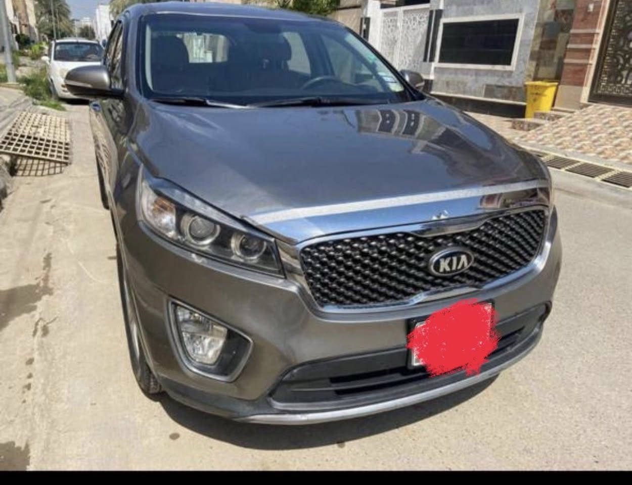 مساء الخير سورنتو 18امريكي 4سلندر 5راكب حادثه نص قطعه بس وبلعراق  بيهه بارد بخشم الجاملغ  شادلها منضومة غاز يعني انسى شي اسمه ادوانز او صرف تروح نجف كربله وترجع لبغداد بس ب١٠ الف اديرلها غاز السياره استعمال شخصي ٥ايا بلبيت طابكه و٥بلدوام طابكه السياره ماشييه ١١١ميل مكينه كير تبريد خير من الله العام بدلت افريز تبريد جديد تخم تاير موصفاتهه عاديه ماكلك فول وبصمه وفتحه لاعاديه رقمها ديالى رقم انكليزي شرط التحويل ثاني يوم سياره حيل نضيفه بمعنه الكلمه غرفته تخبل بس اللدوشه مشتغله ب٣٠٠ دولار حته البيبان مطعمهه جلد 
نجي للسعر  سعرها ١٧٥$
واليكلي اكو ارخص صح حته ١٥٠ تلكه بس حجيلي شنو النظافه البيهه اني سيارتي مابيهه ولاقطره صبغ عدا النص قطعه الي هيه نص الجنطه من الرقم وجوه 
للاستفسار يرجى التواصل على الرقم 
***********
