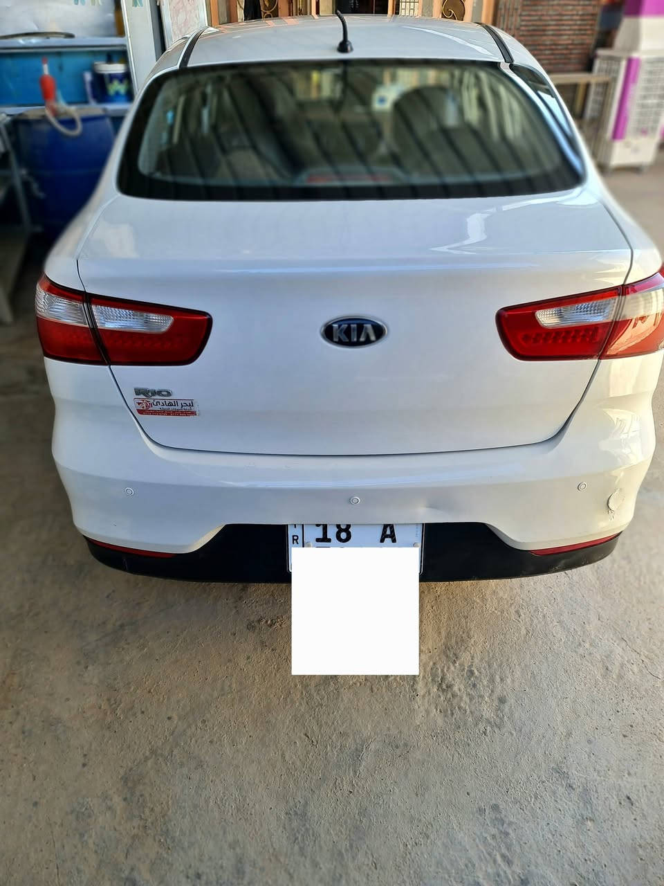 السلام عليكم 
كيا ريو 
موديل 2016 
رقم بابل انكليزي بأسمي 
ضمان الشركه الدوليه 
فول مواصفات عدا الفتحه 
مكينه 1600 
اشاره بالمرايه 
لايت لد زنون 
تحكمات مقود 
مرايه جانبيه سحب 
حساسات خلفيه 
5 ويل كب 
السياره جاهزه ماناقصه شي 
حداديه جديد مسويه امامي وخلفي 
مدوشمه كاعيه وكشنات 
داخل لونين 
السياره بيه منضومه غاز 
بيه صبغ الدور الخلفي يم قبق البانزين 
وربع الجاملغ الامامي اثر طخات مو حادث 
مكان السياره بالحله 
سعره 106 
رقمي ***********

