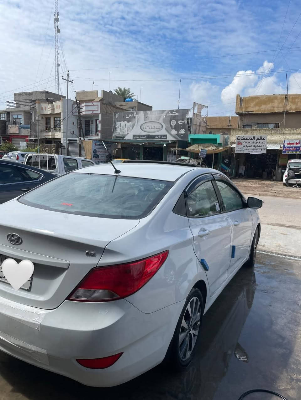 سلام عليكم اكسنت خليجي 2018
فول مواصفات مكينه 1600 دوش
سلايد 
لايت عدسه +بكلايت لد 
شاشة وكامره دواره 
دبل قطرة 
4دسك 
سبير منازل وعده كامله 
مفاتيح عدد2 

رقم بغداد 
ماشية 45 حقيقي 
بيها ربع بنيد مصبوغ وربع جاملغ 
وشخط خفيف صاير بين البابين عكس جهه السايق
السياره مبولشة وعليها طبقه نانو سيراميك 
جاهزة مابيها برغي نقص 
مكانها بغداد العامرية 
السعر115وبيها  مجال شي بسيط للطيبين 
***********
